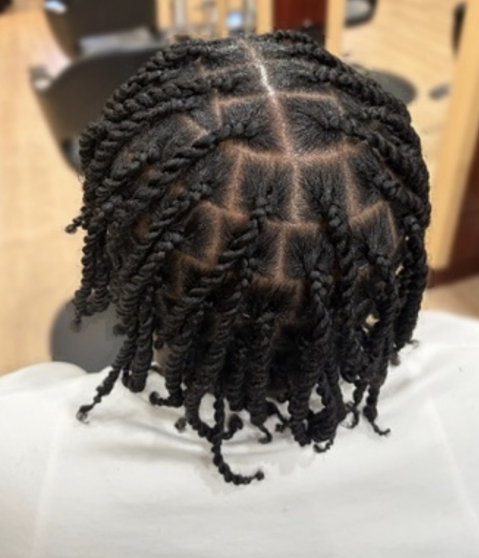 Two-strand twists by Dee