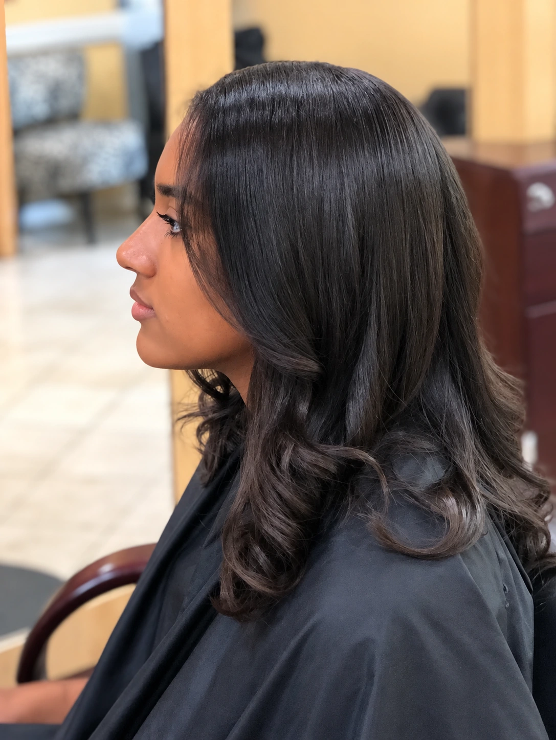 Soft Shoulder-Length Press & Curl