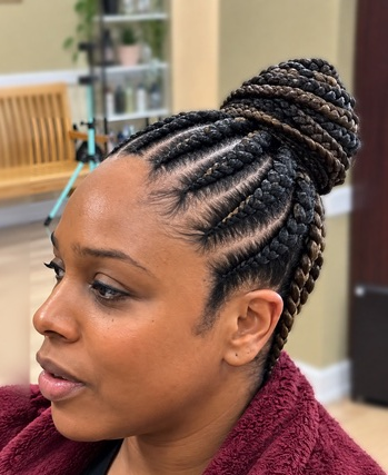 Cornrow braided bun by Loanna